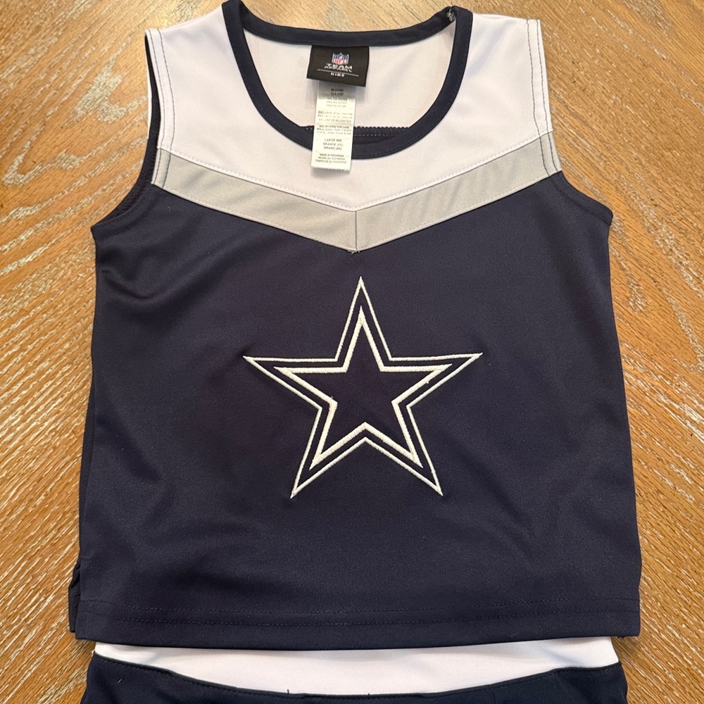NFL Dallas Cowboys Cheerleader Outfit - Picture 3 of 5